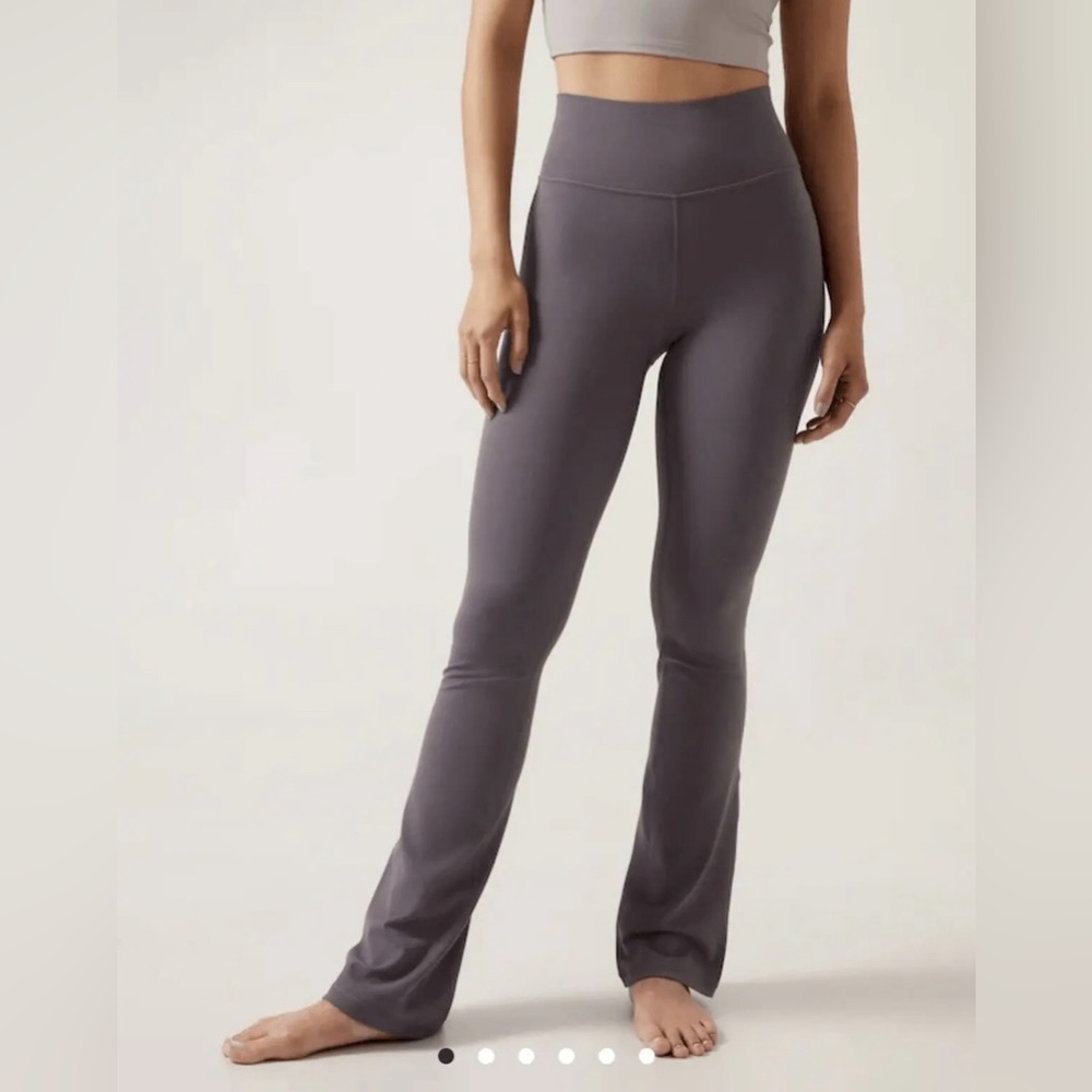 NWT Athleta transcend slim pant in dusk violet size 3x
